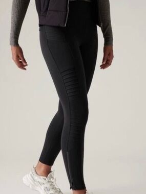 Athleta Delancey Moto Leggings Activewear Pants Black Athleisure XS yoga Walking